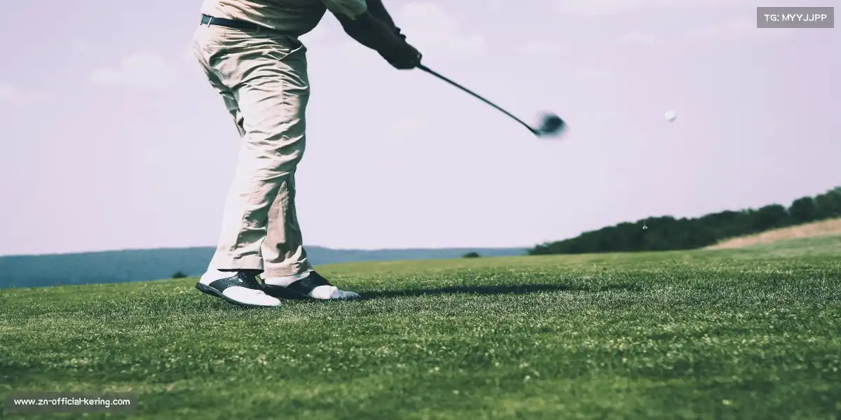 开云体育官网——⛷️💫 大跳台翻腾，银月空翻！